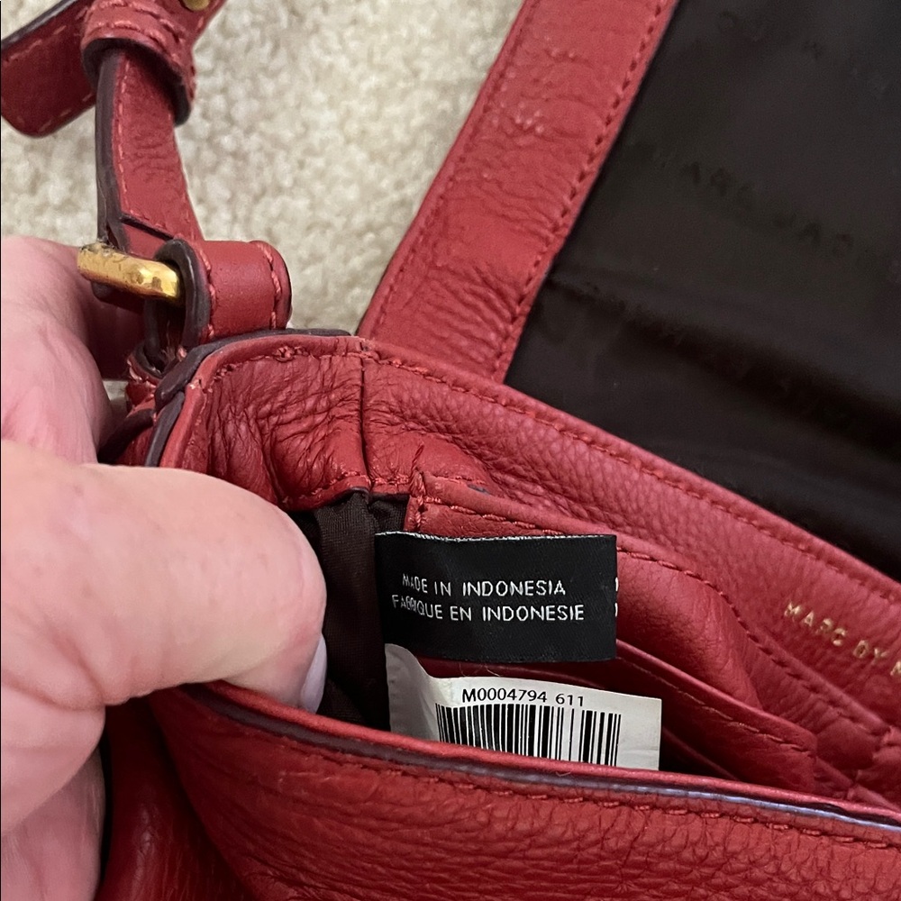 Marc By Marc Jacobs Red Crossbody Bag - Picture 6 of 16